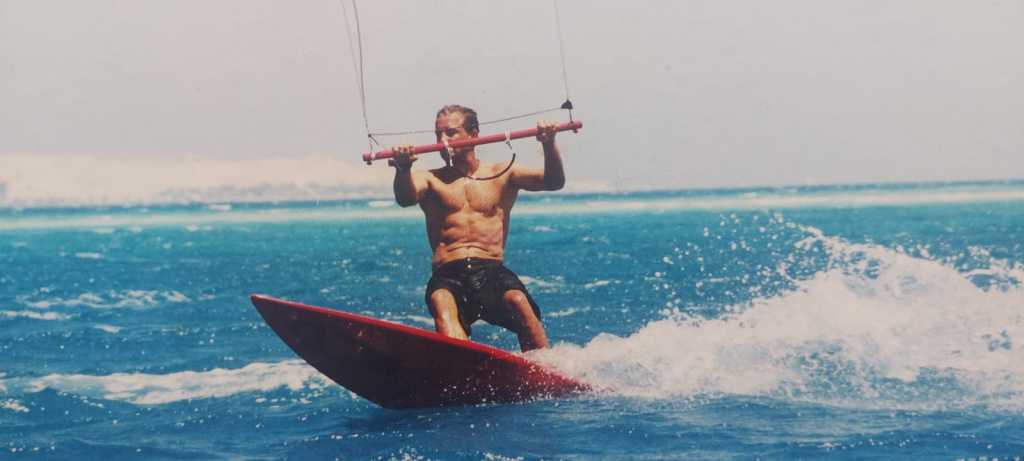 Владимир Бобылев легенда Российского кайтсерфинга и серфинга: Первый кайтер и сёрфер России и СНГ. Владимир Бобылев Легенда Российского Кайтсерфинга