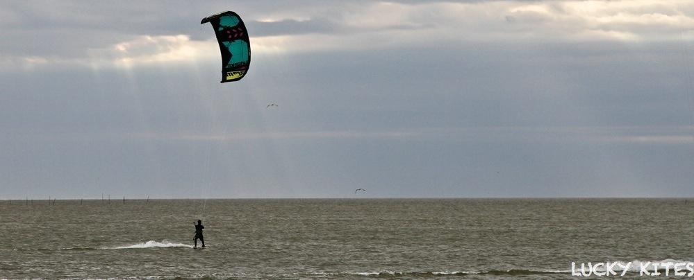 Тесты кайтов SLINGSHOT 2014  от кайтшколы  LUCKY KITES