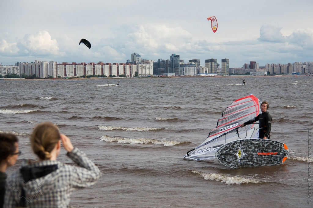 ЛУЧШИЕ КАЙТ-СПОТЫ И МЕСТА ДЛЯ КАЙТСЁРФИНГА В РОССИИ.jpg