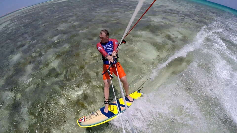 В Фото отчёте участвуют Кайтборд Slingshot 2015 Asylum и Кайт Сёрф Борд Slingshot 2016 Angry Swallow и кайт для волн Slingshot Wave SST 