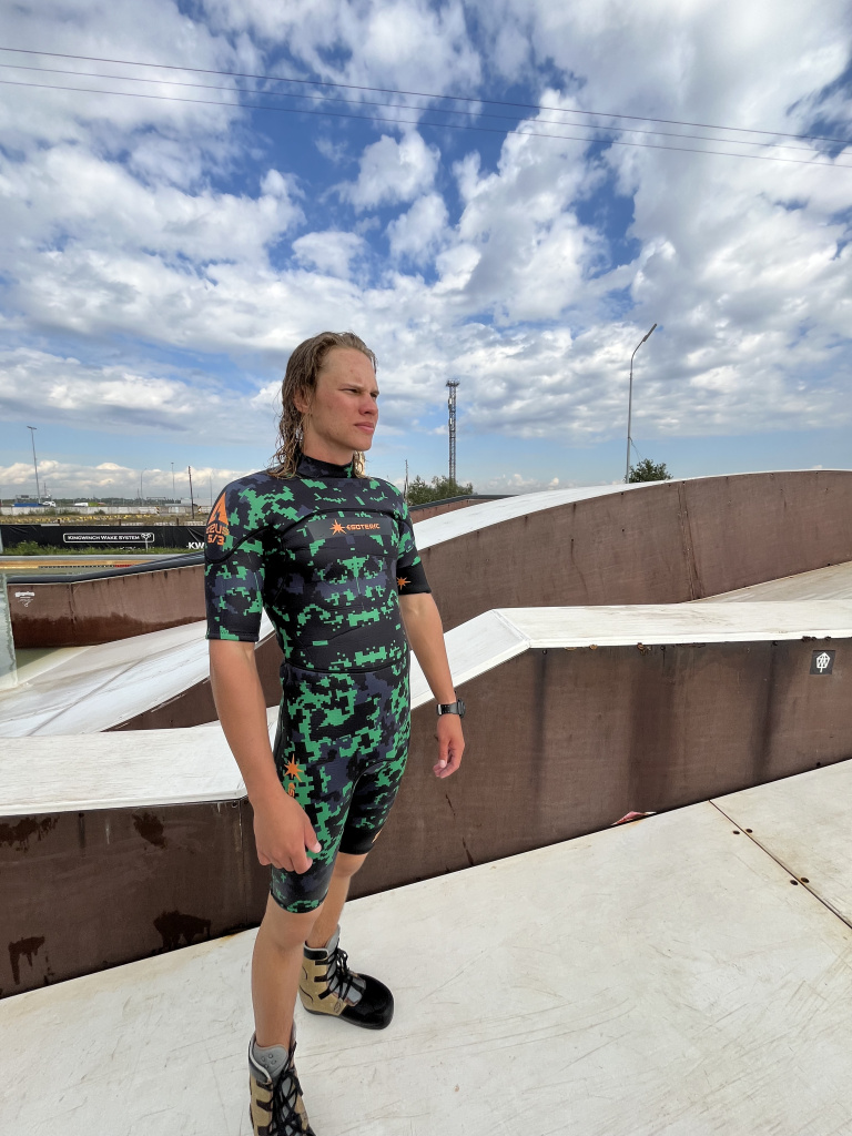 Обзор короткого гидрокостюма Esoteric Zeus 3 мм от ONEGO PIRATES