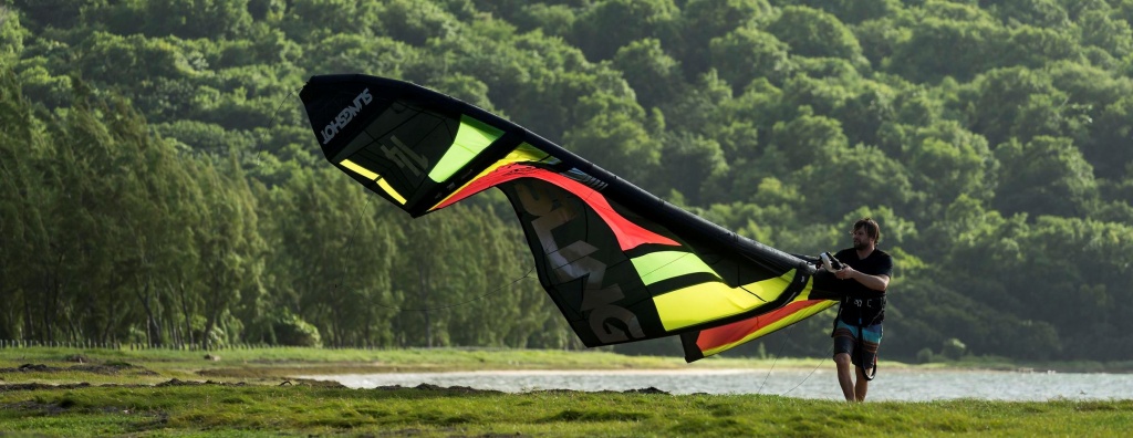 Кайт Slingshot Rally 2017.jpg