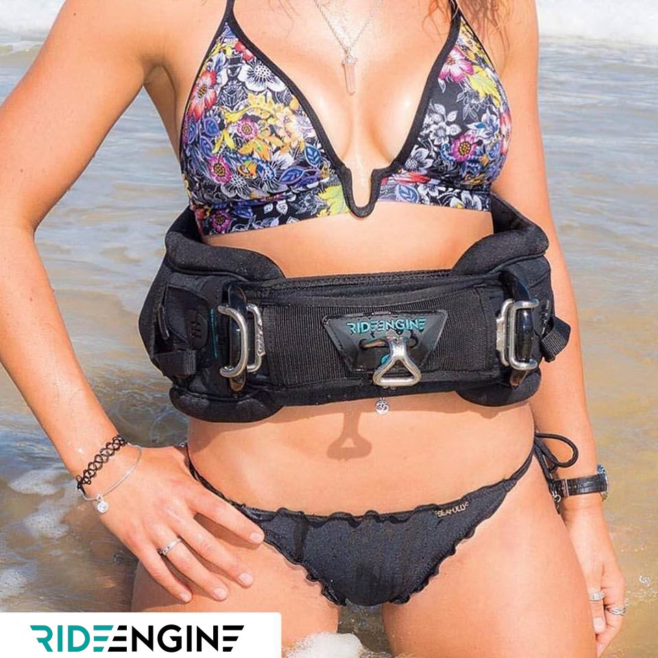 трапеция от Ride Engine, подчеркивает женскую талию трапеция от Ride Engine, подчеркивает женскую талию