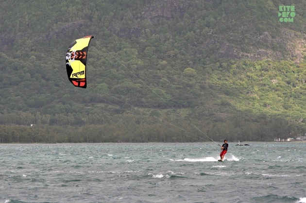 Тесты кайта Slingshot RPM 2014 1.jpg