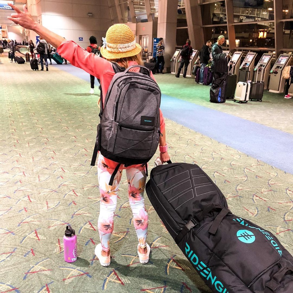 сумки и чехлы RE.jpg