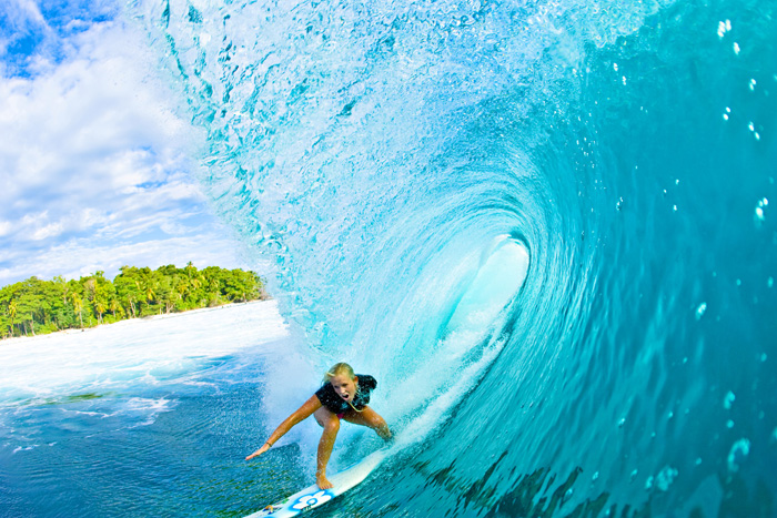 Bethany-Hamilton-Surfing1.jpg