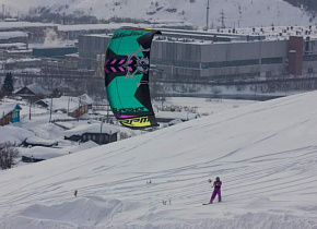 Сноукайтинг на рельефе в Михайловске