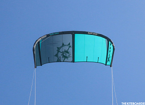 Обзор кайта 2021 SLINGSHOT RPX V1 от известного журнала Thekiteboarder