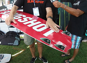 Обзор новой коллекции кайтбордов Slingshot 2022 с Алексом Фоксом Обзор новой коллекции кайтбордов Slingshot 2022 с Алексом Фоксом